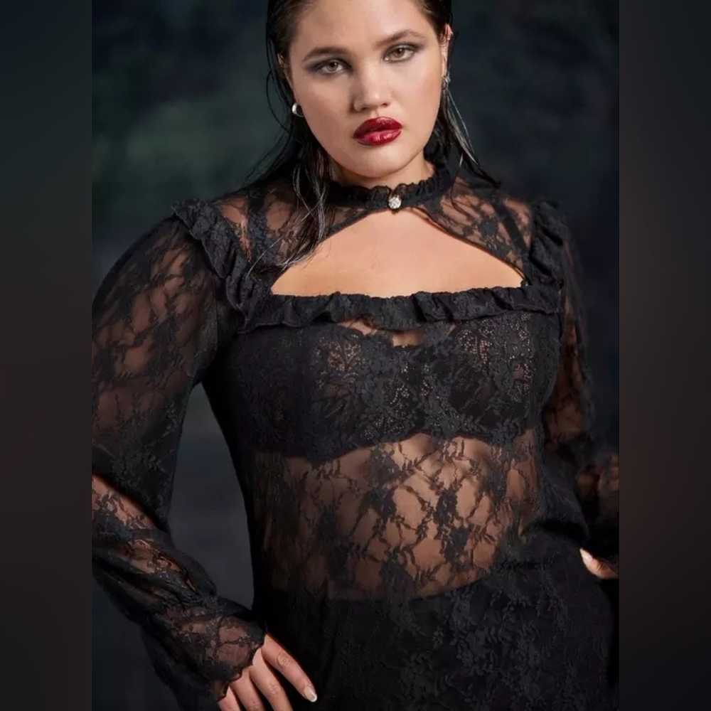 Torrid Black Goth Nightfall Lace Ruffle High Neck Bell Sleeve Top 3X 22/24 NWT